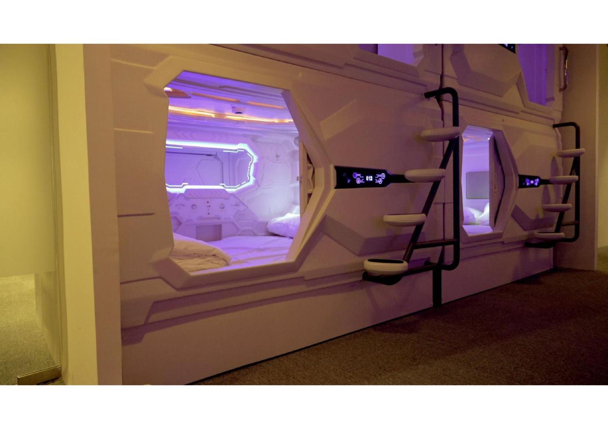 Blr Pods Hotel บังกาลอร์ ภายนอก รูปภาพ