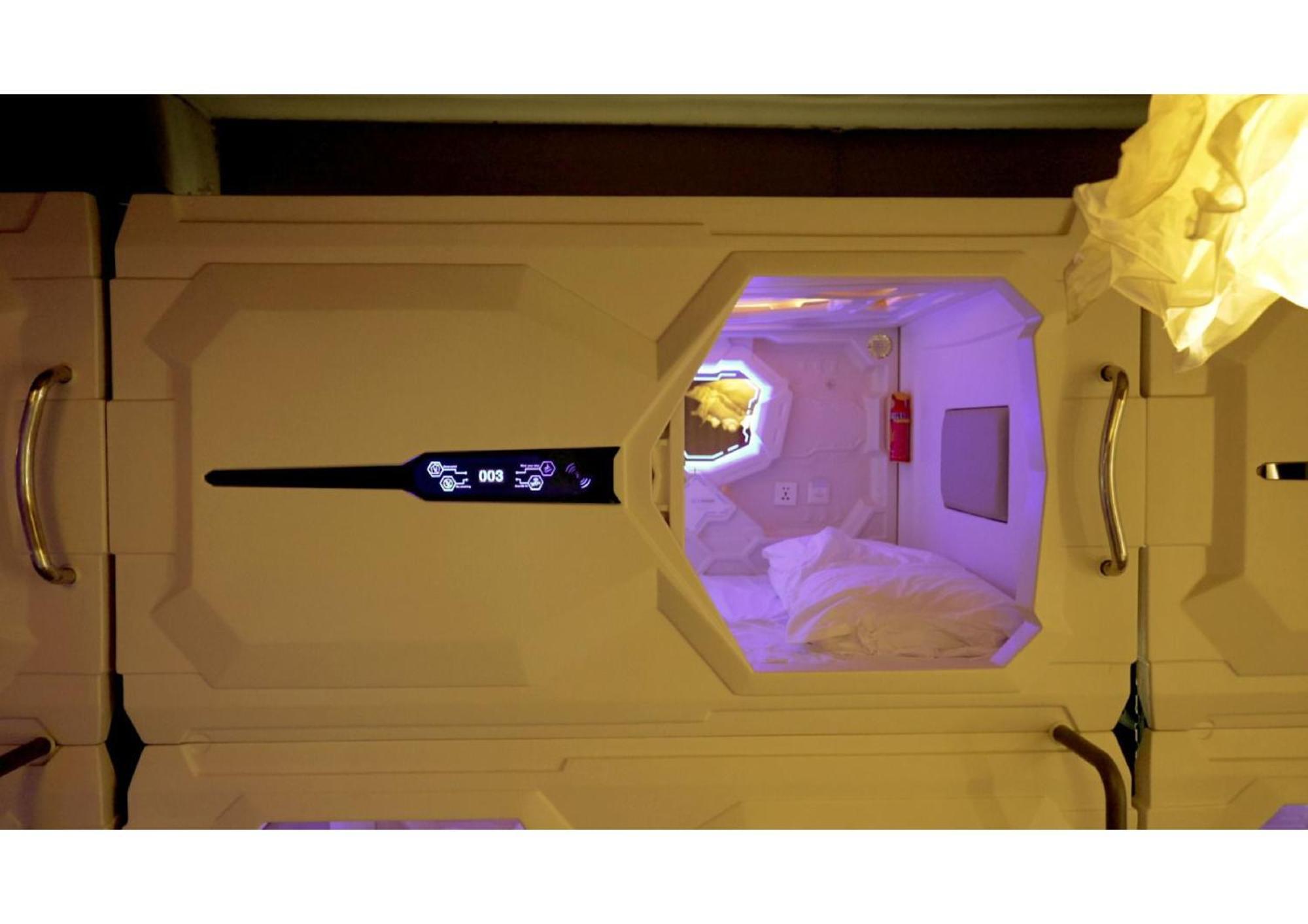 Blr Pods Hotel บังกาลอร์ ภายนอก รูปภาพ