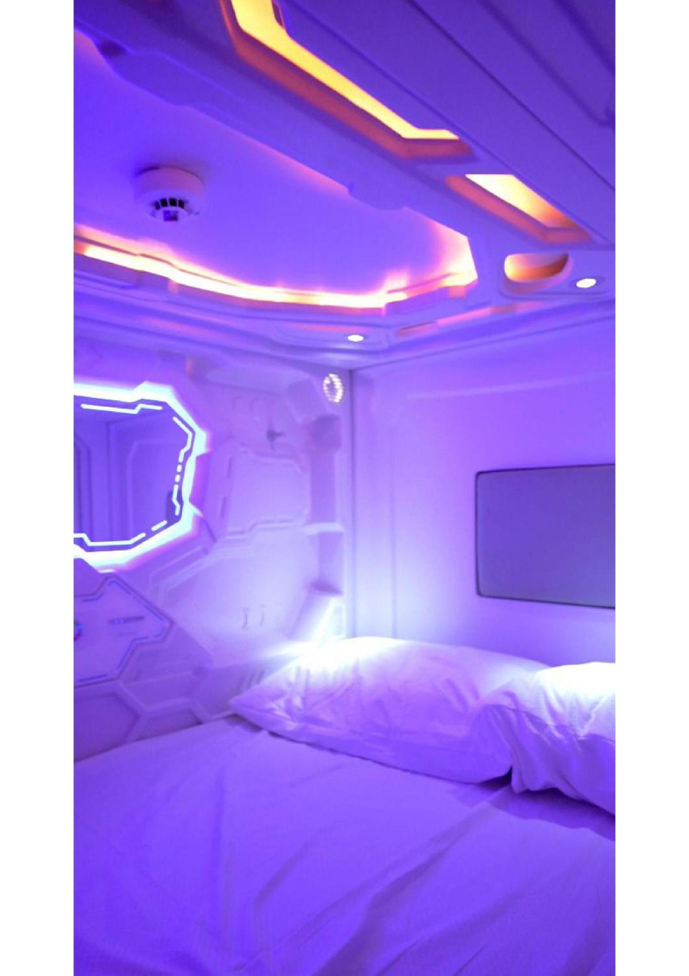Blr Pods Hotel บังกาลอร์ ภายนอก รูปภาพ