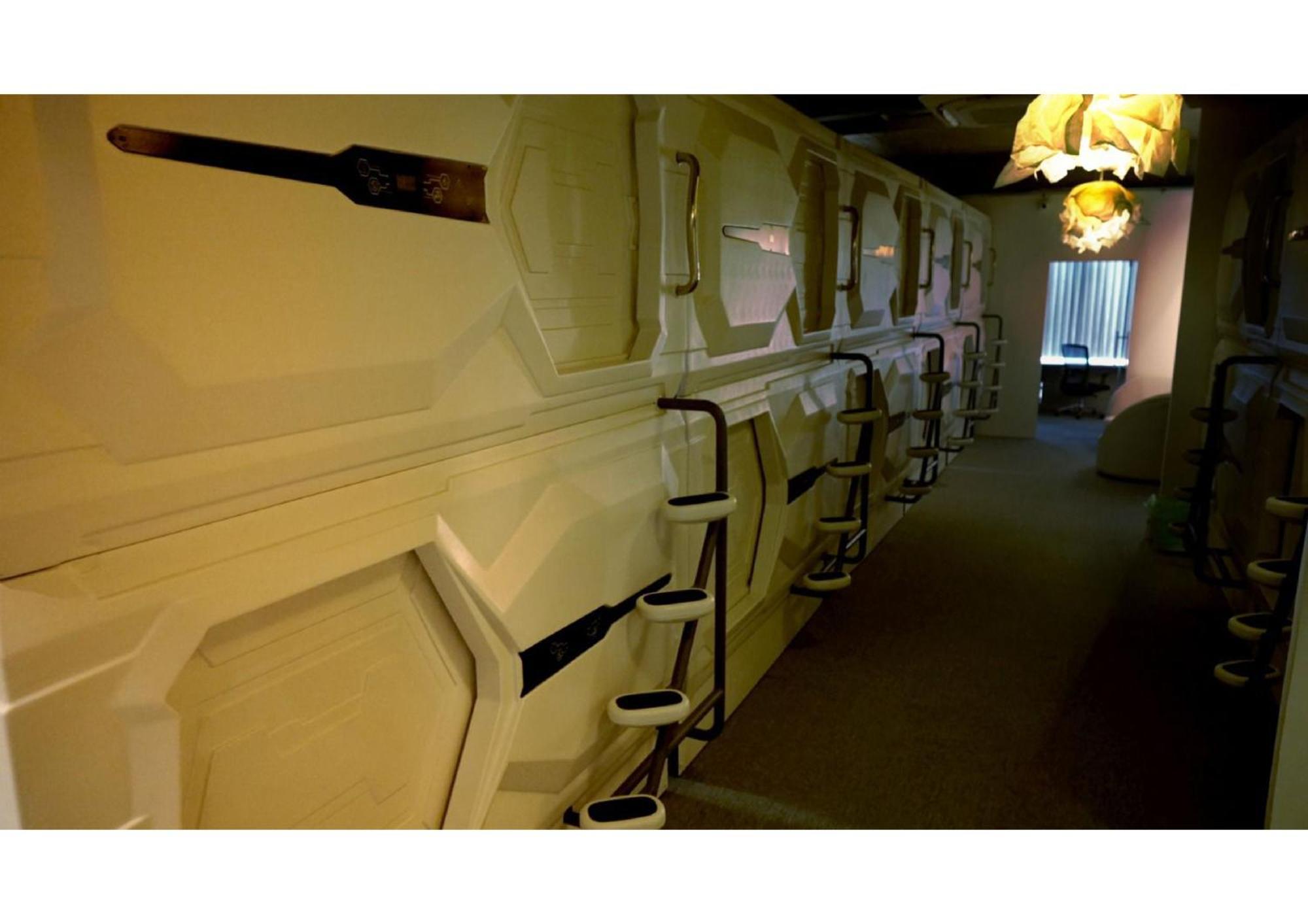 Blr Pods Hotel บังกาลอร์ ภายนอก รูปภาพ